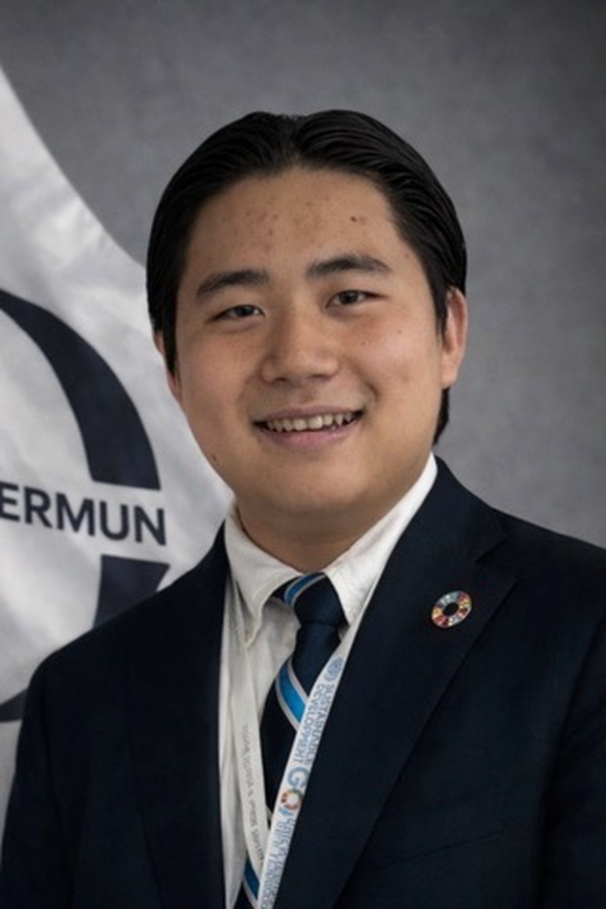 Official portrait of Jaewon Choi, Executive Director of the DMUN Foundation